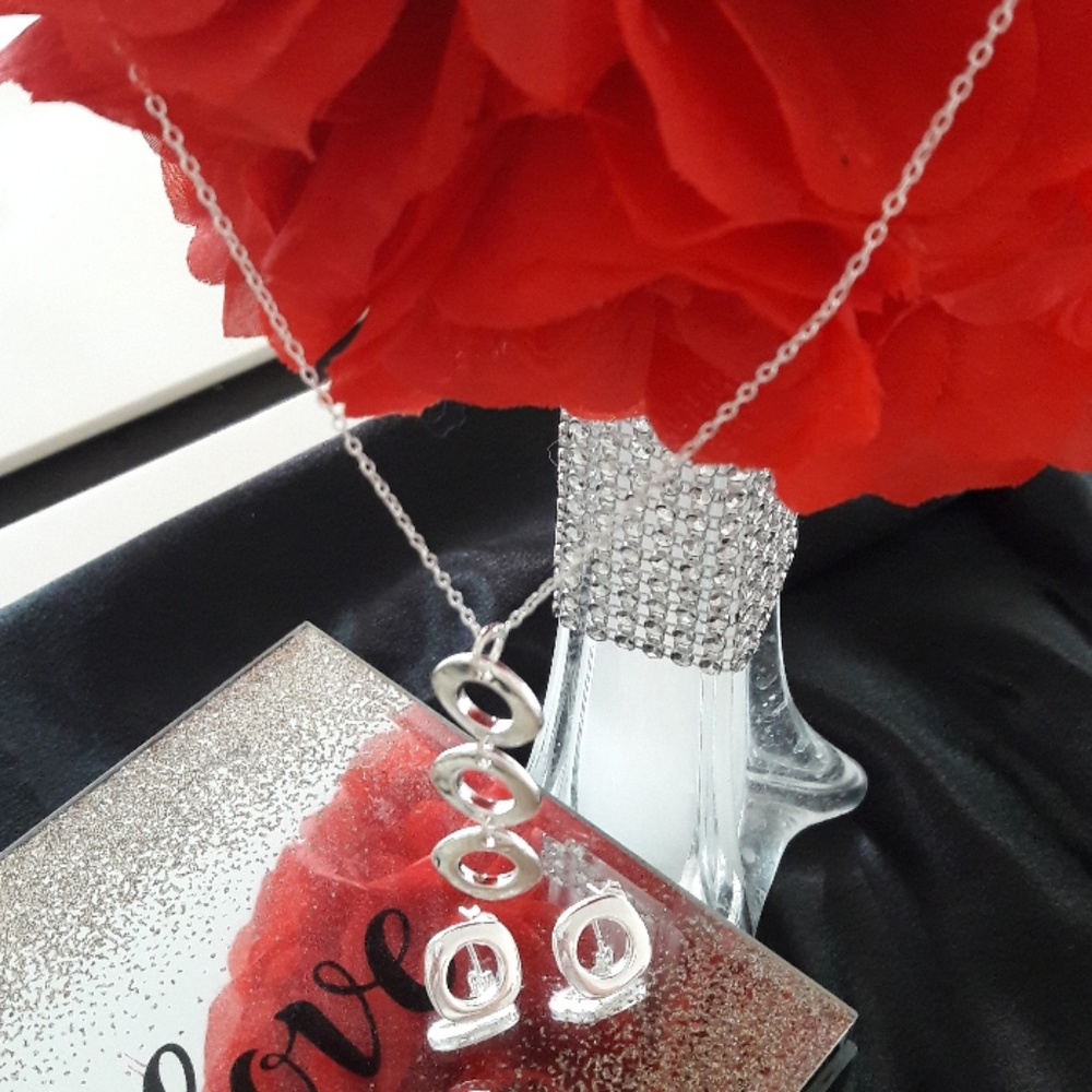925 Set of Necklace and Earrings